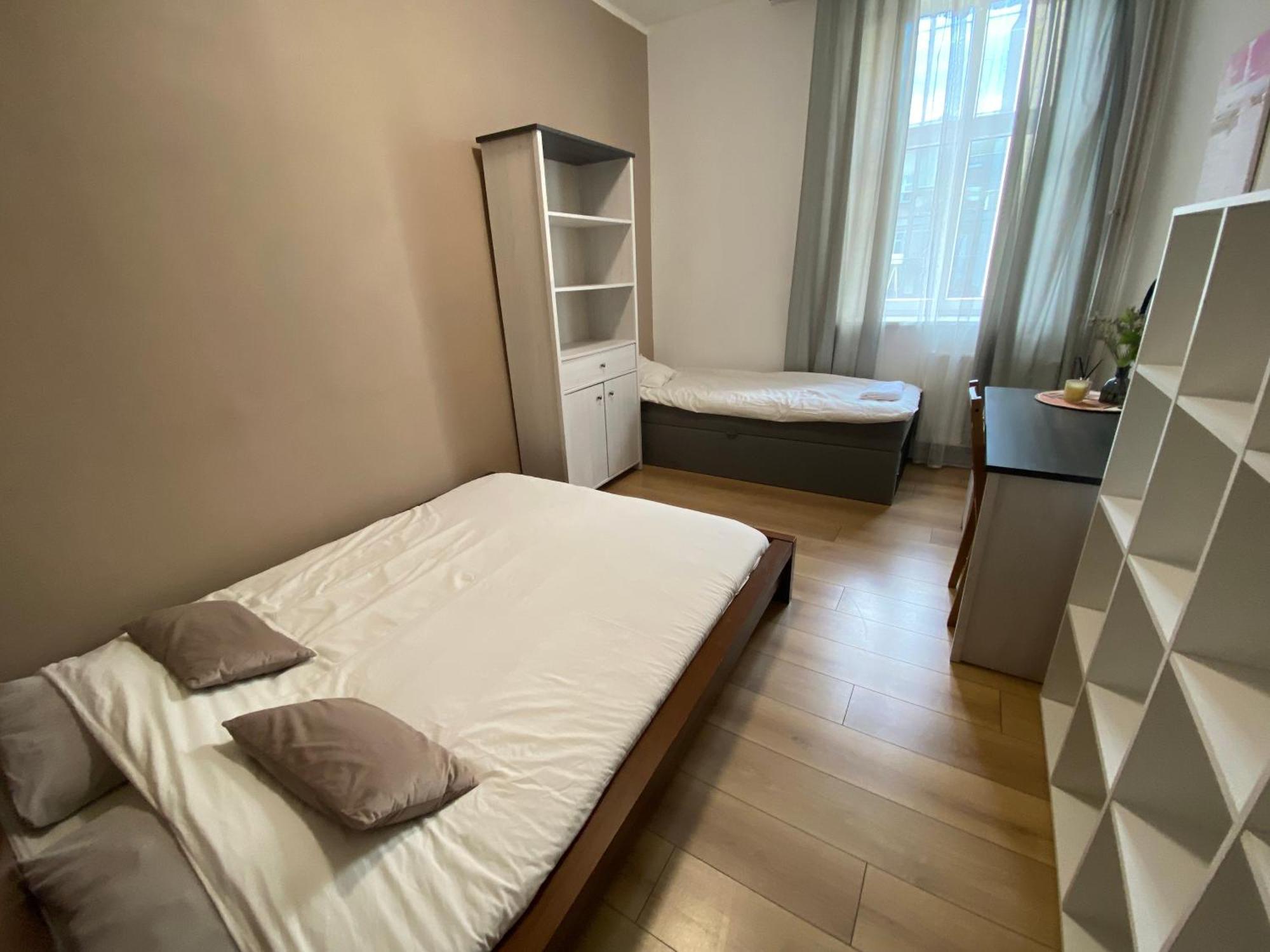 Pini Hostel - Przytulne Pokoje W Centrum Krakowa מראה חיצוני תמונה