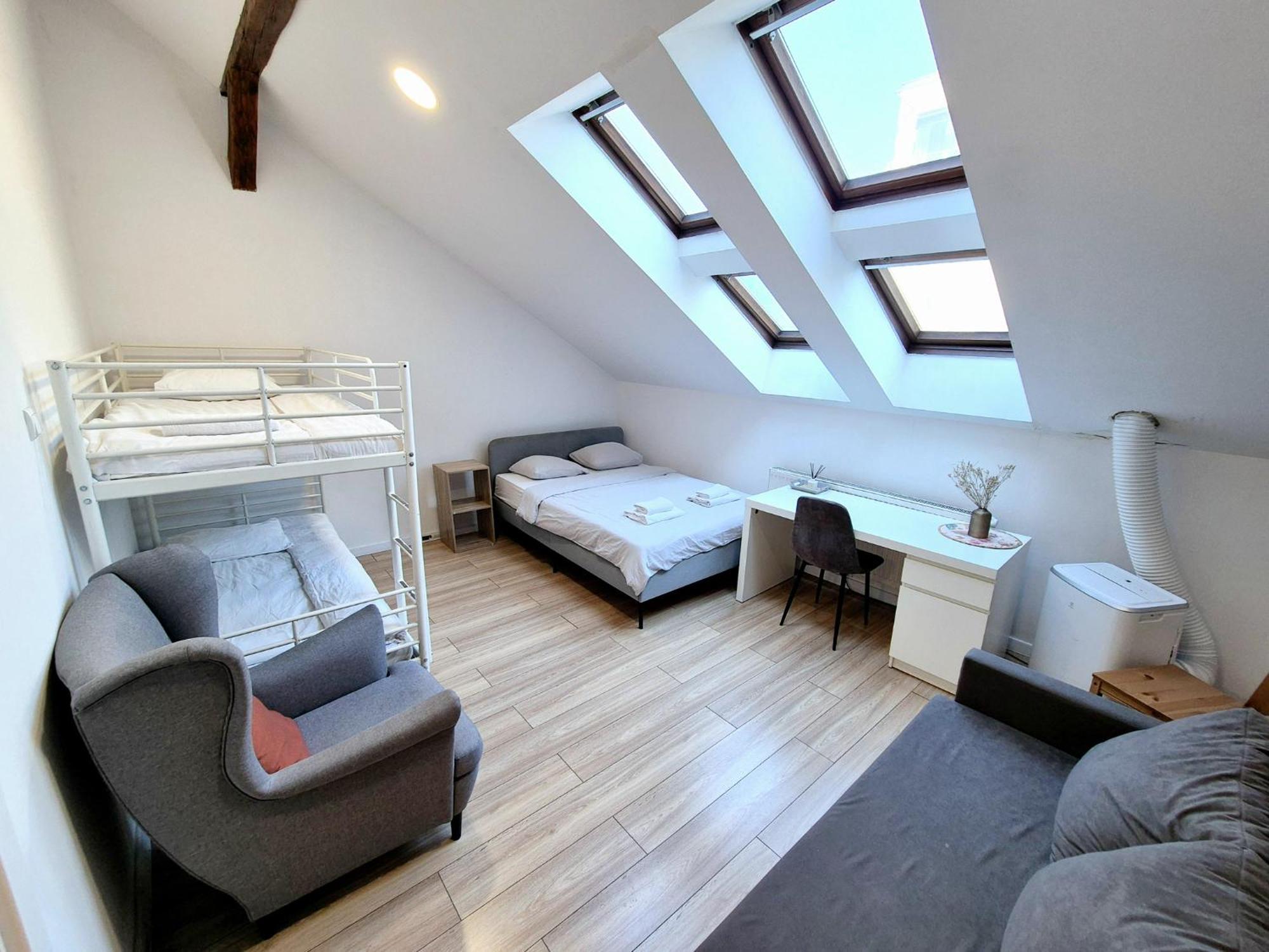 Pini Hostel - Przytulne Pokoje W Centrum Krakowa מראה חיצוני תמונה