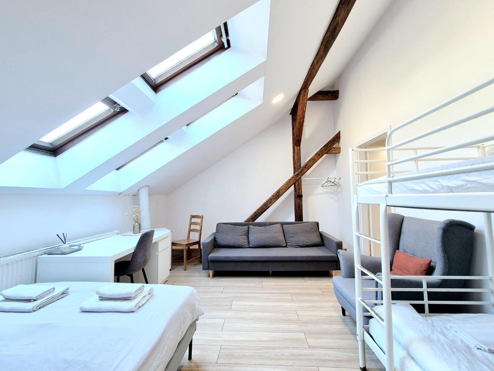 Pini Hostel - Przytulne Pokoje W Centrum Krakowa מראה חיצוני תמונה